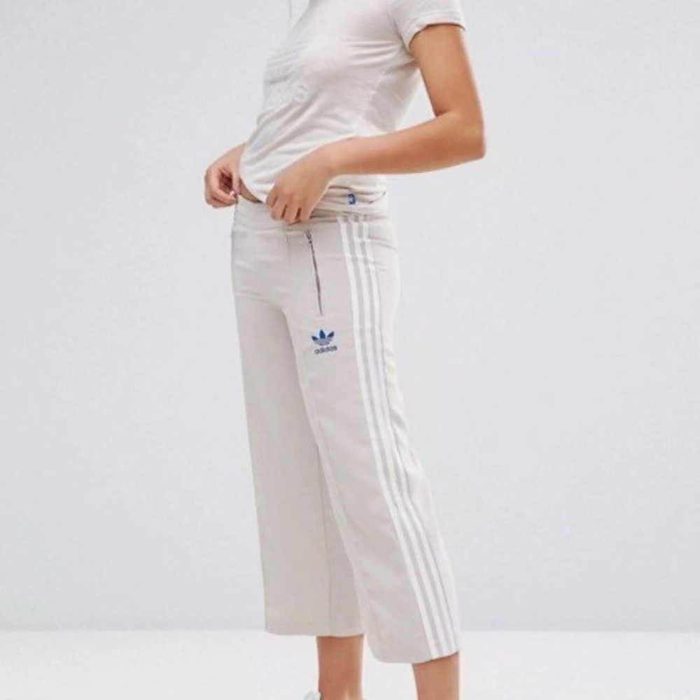 NWT! ADIDAS CAPRI SAILOR PANTS